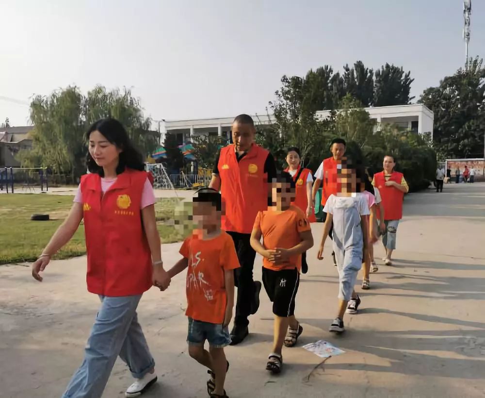 共青团关爱建档立卡贫困青年,共青团帮助青少年