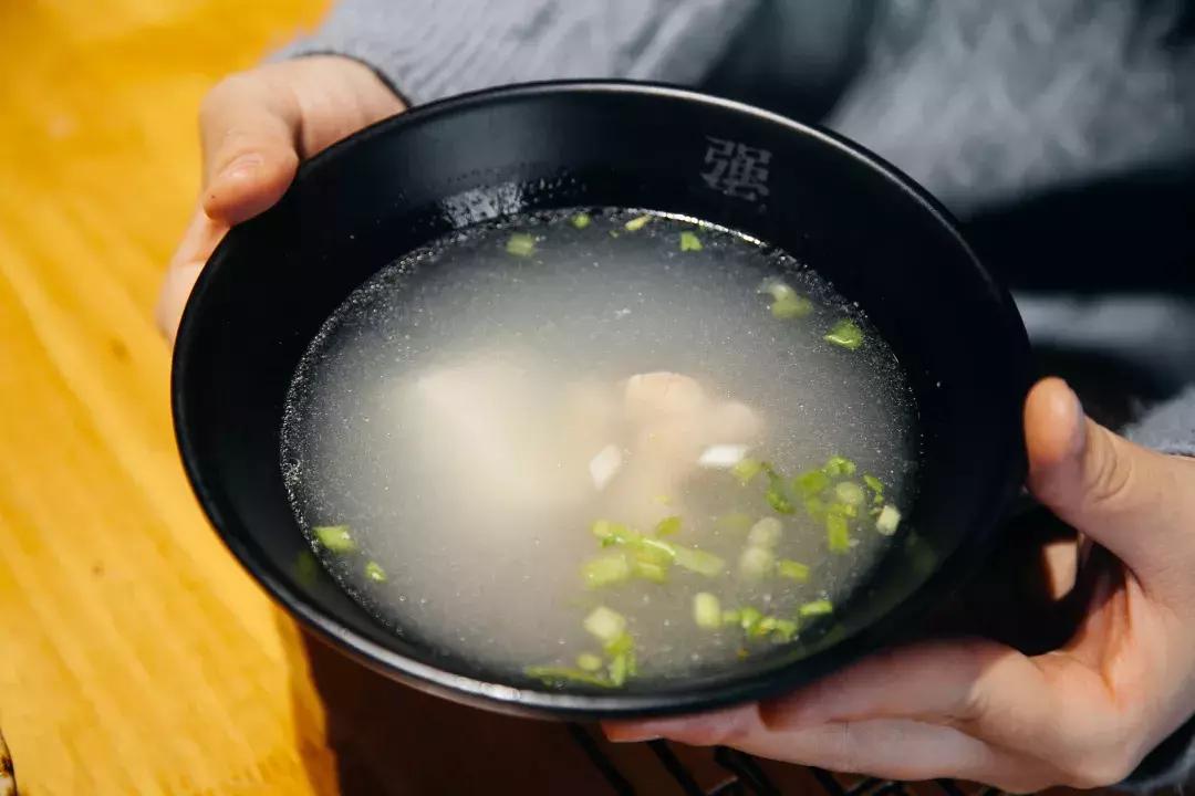 京城天“犟”红包雨