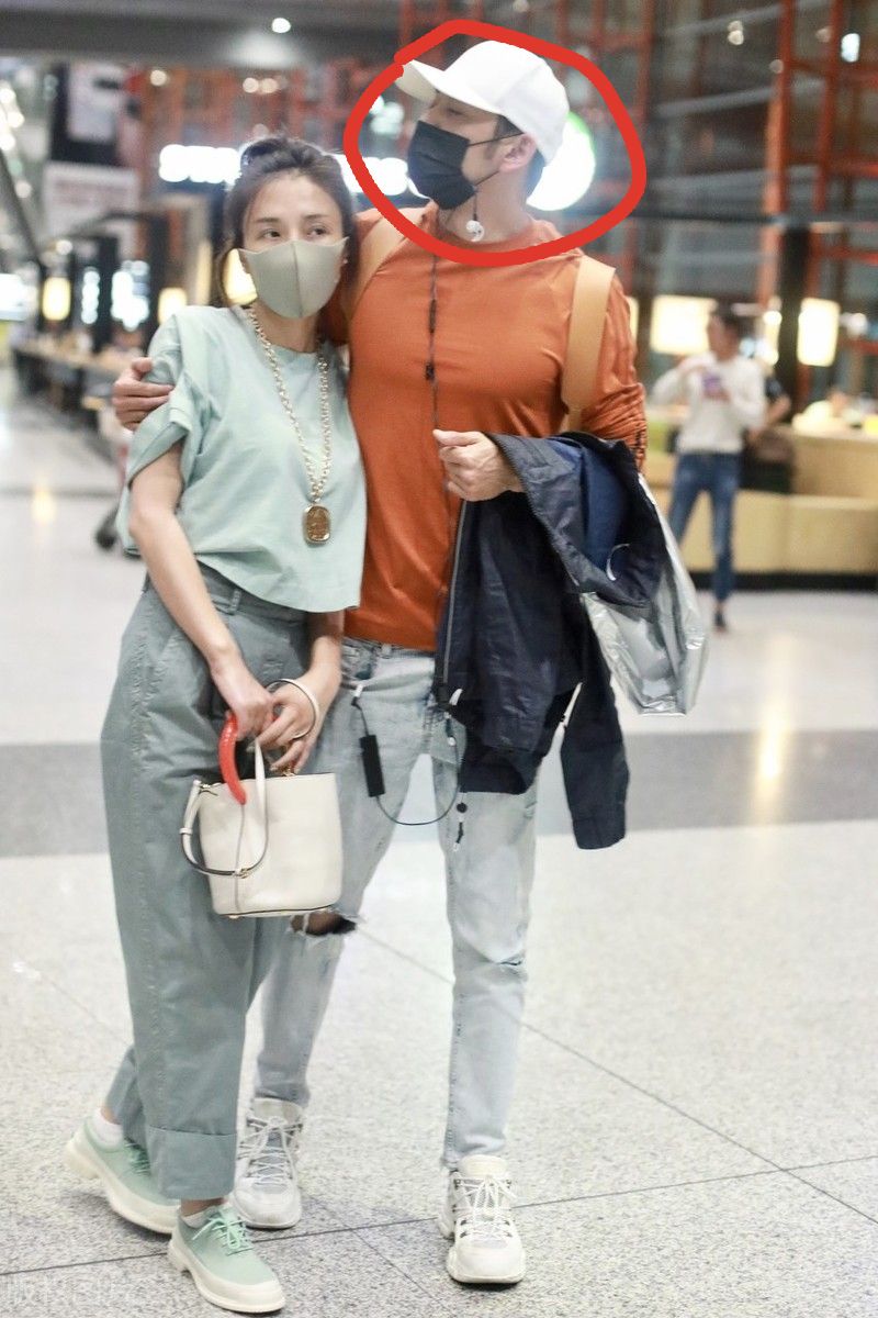 小包总杨烁秀恩爱,小包总杨烁和刘涛亲吻精彩片段