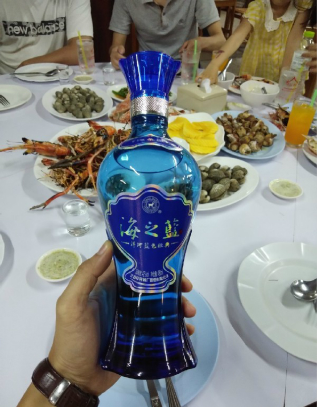 200元内最好喝的浓香型白酒了,哪一款平价白酒口感跟茅台接近