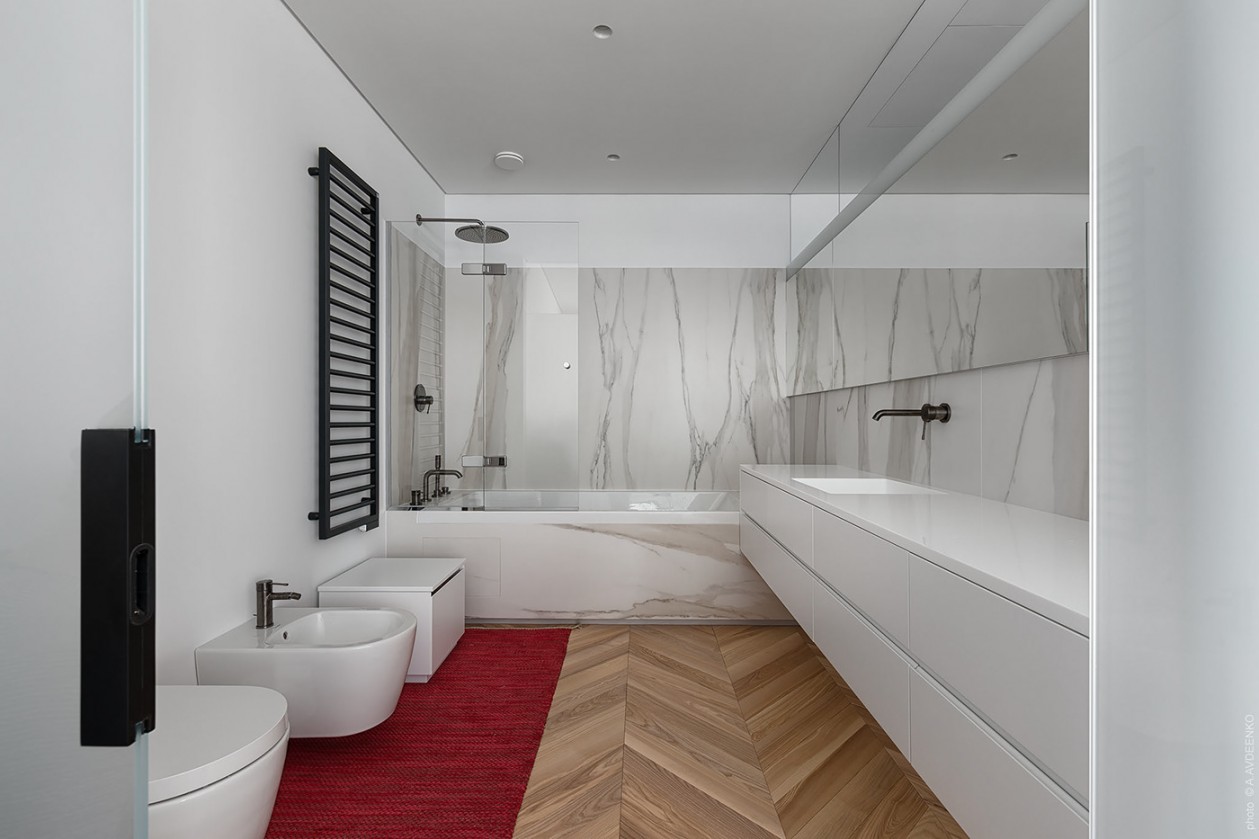 原木地板全屋搭配白色家具效果图,七里河中式原木整装全屋家具定制