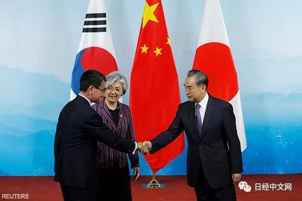 安倍手表,安倍晋三河野太郎