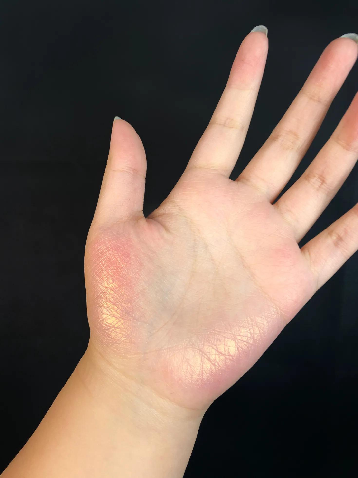 mac圣诞高光peach,macstarquake