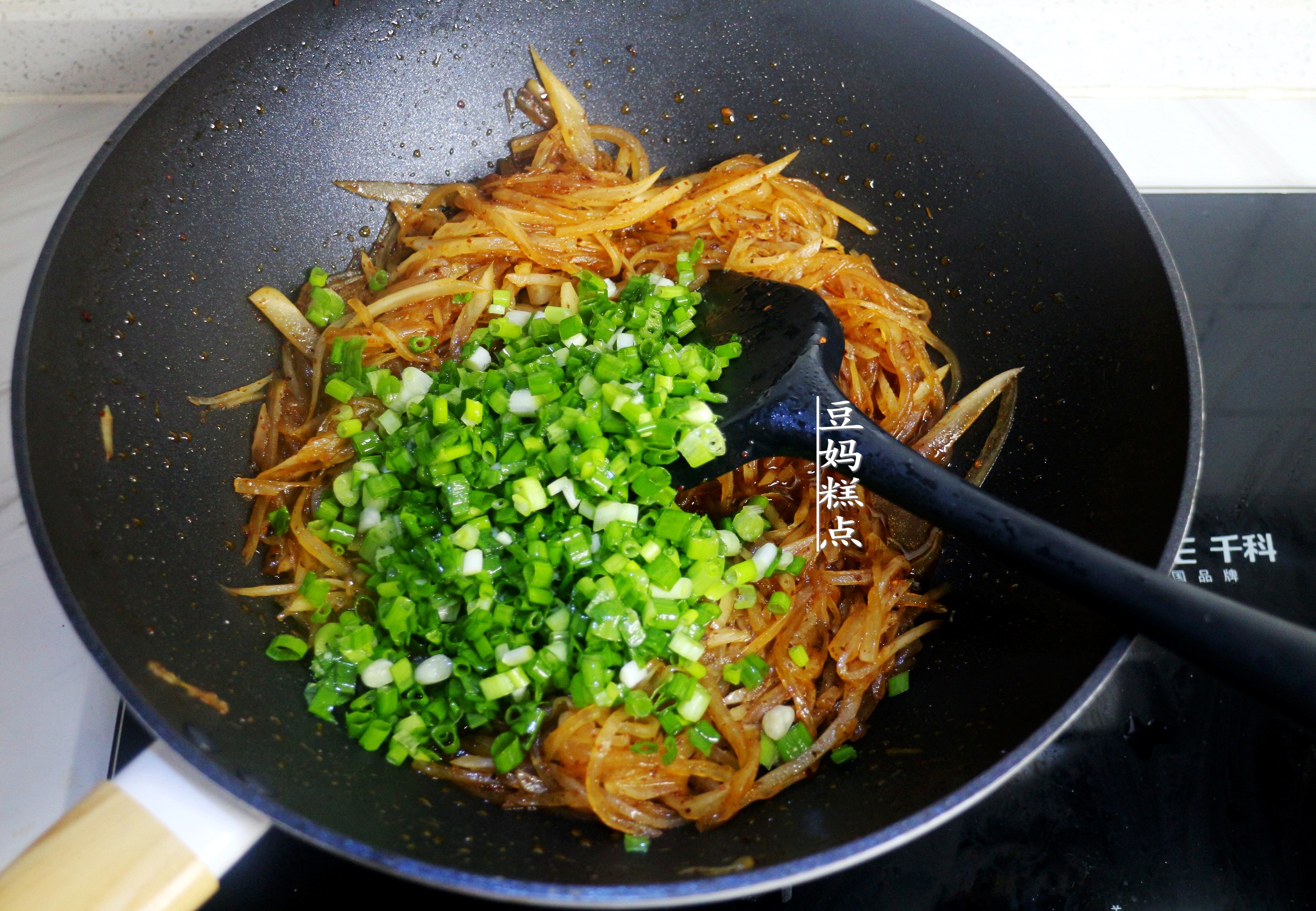 白萝卜素馅怎么调最好吃,白萝卜馅素馅最正宗的做法