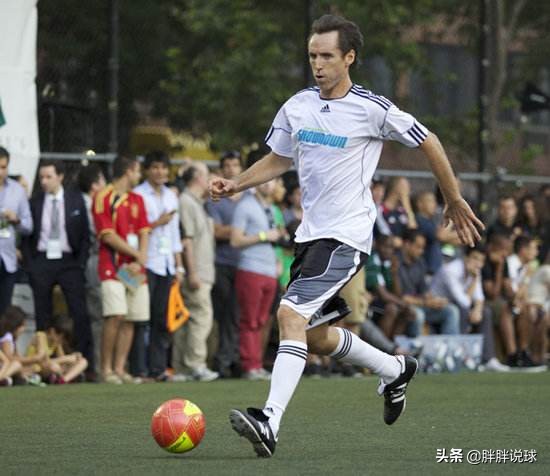 nba球员会踢足球,nba历史最强攻防一体球员