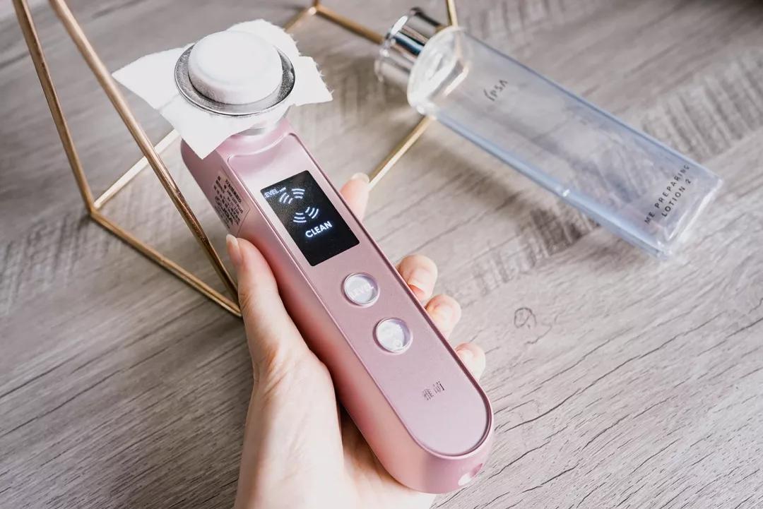 最近发现的一个底妆小技巧,告诉你一个底妆干净的方法