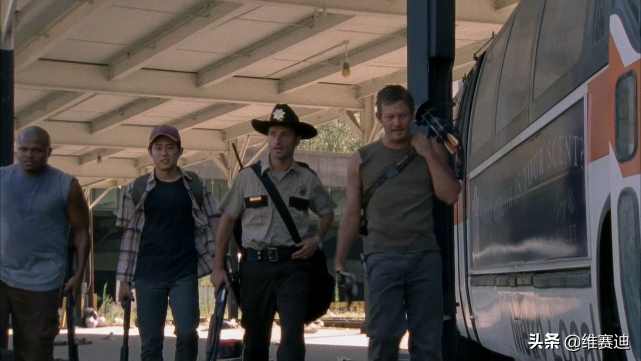 行尸走肉瑞克和尼根首次冲突,行尸走肉第一集瑞克碰到格伦