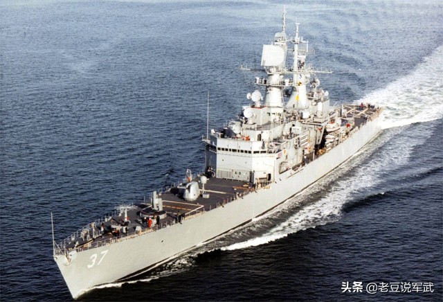 奥托127mm隐身舰炮,奥托76毫米舰炮速射视频