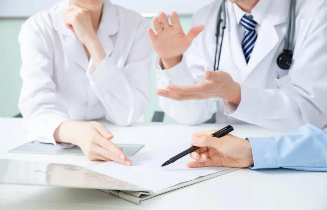 十年痛风疼痛但没有结晶,十年的痛风能不能治好