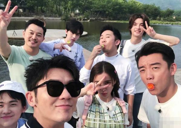 刘涛胡海泉最美现场版,胡海泉四十箱口罩