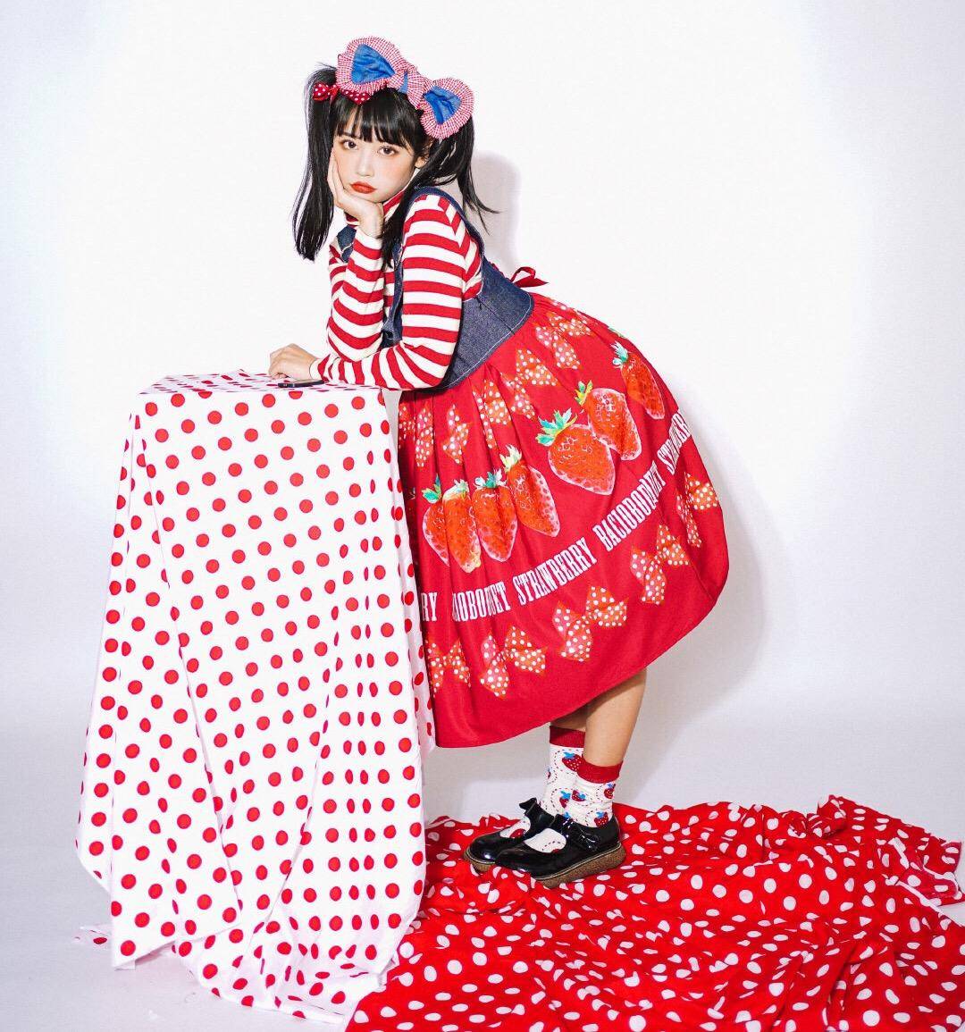 lolita裙高奢风,lolita服装有多坑