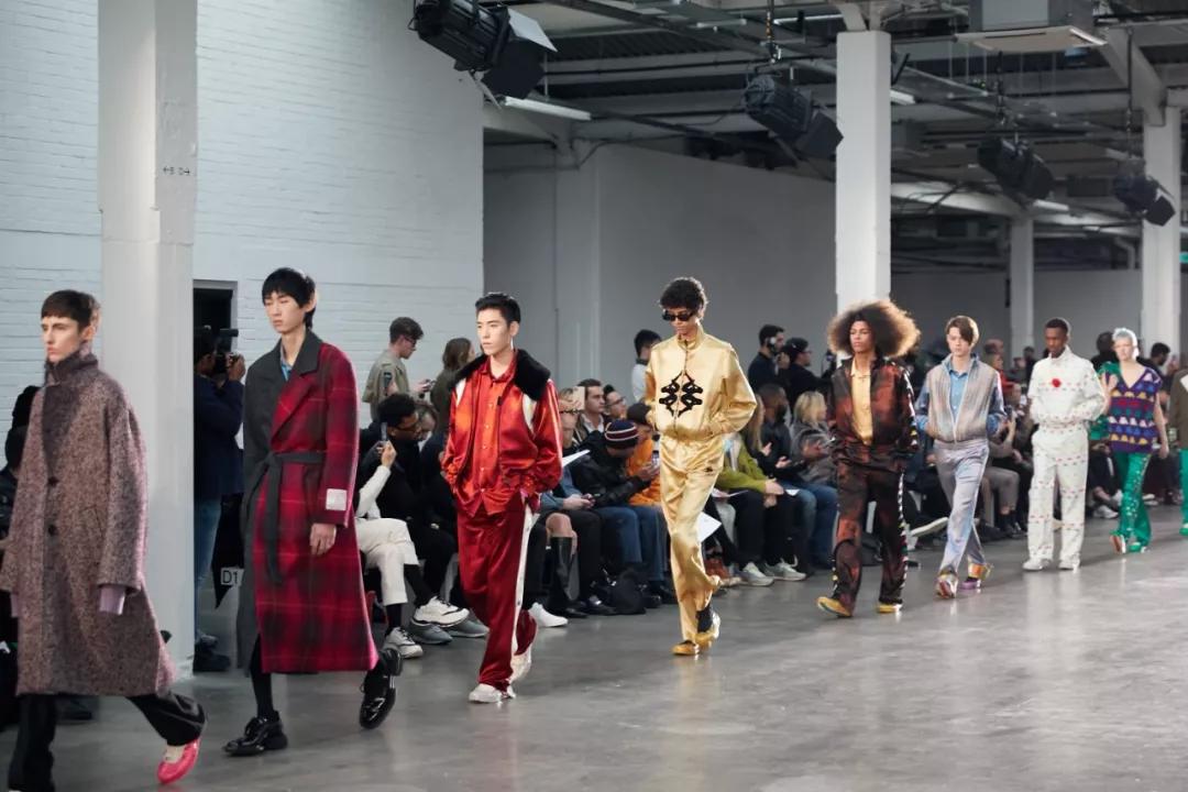 公关时装周,时装周的公关有多可怕