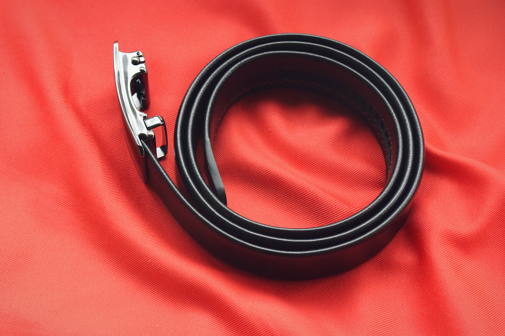 牛年行大运,经典永流传!七面十二生肖“一起牛”皮带赏评