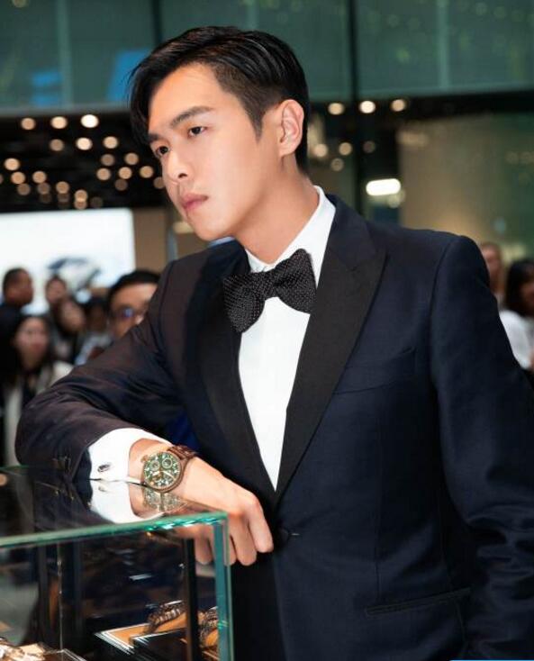 基因延续，政治正确，高级手表品牌巧妙拿捏，你本山还是你本山