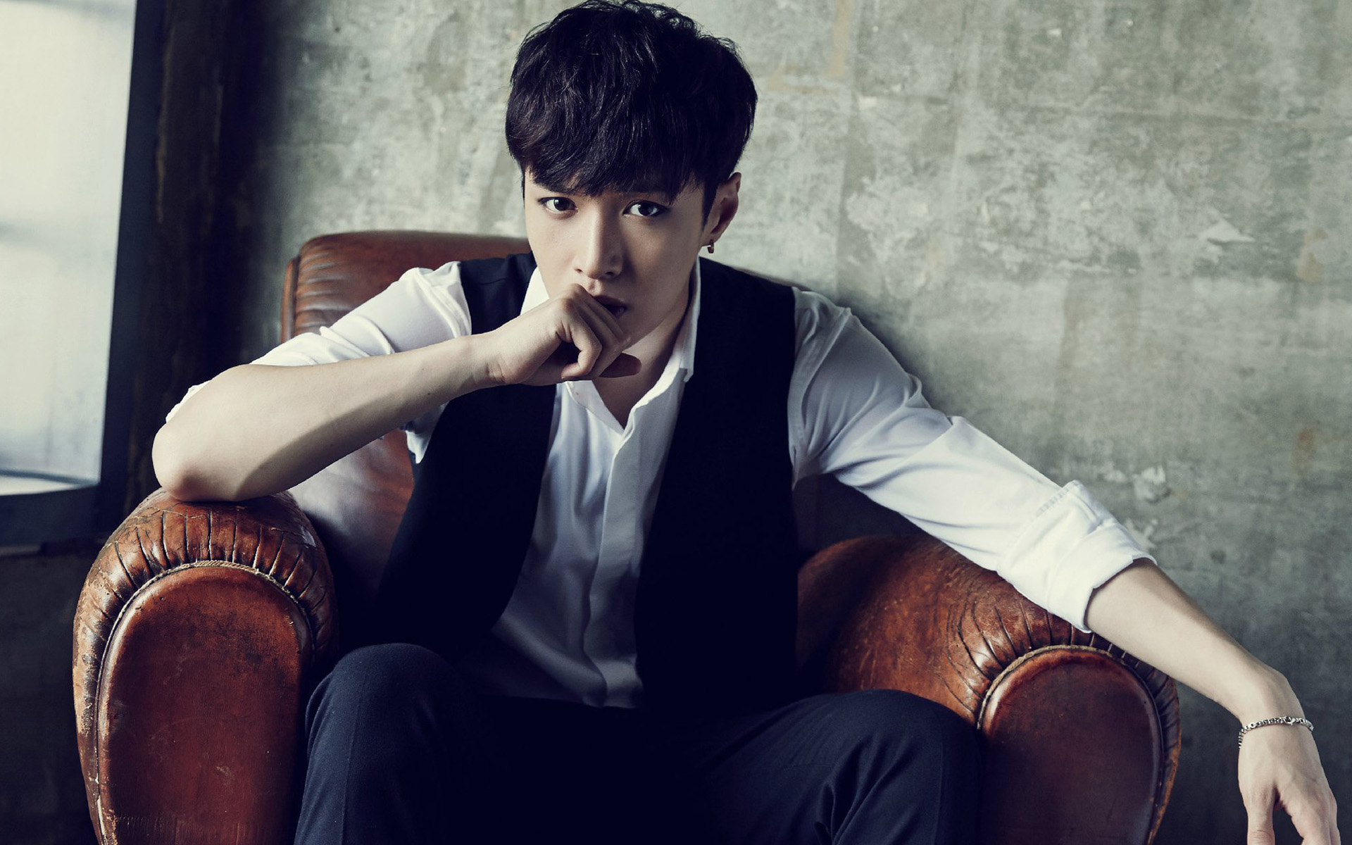 继韩红之后，这位顶级流量的捐赠最低调，捐助地点让人意想不到