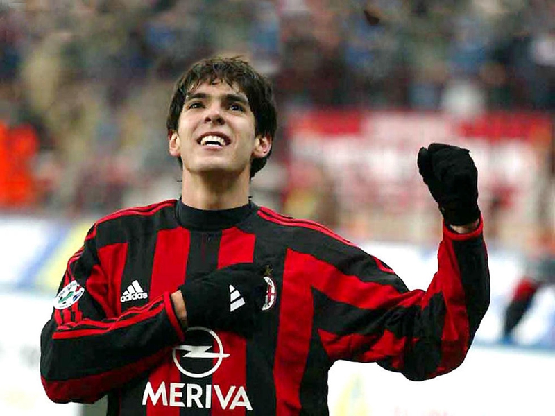 足坛史上颜值最高的十大足球明星,足坛十大球星颜值