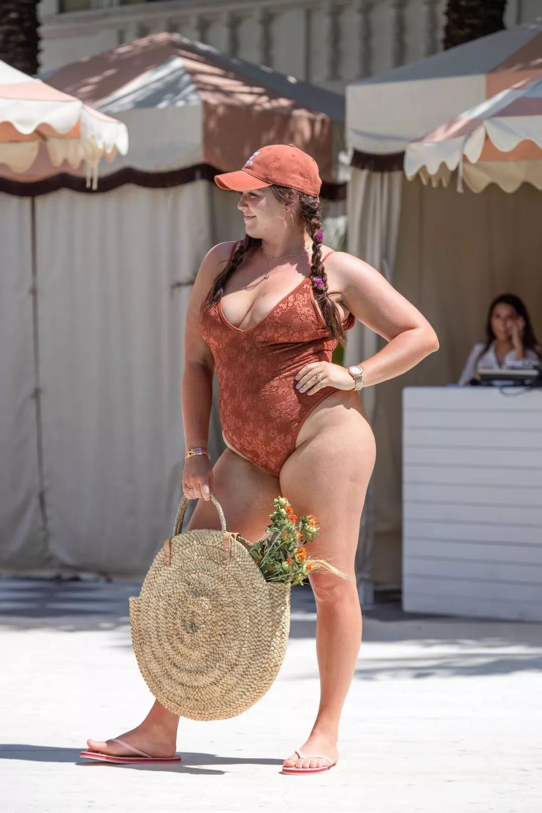 胖到200斤却成为时尚博主嫁给大帅哥：穿搭和美不分身材！