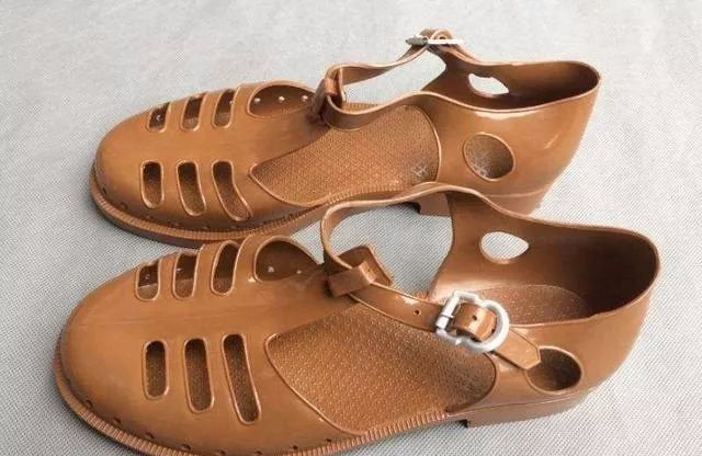 回忆80年代的鞋子,80年代穿的鞋子图文