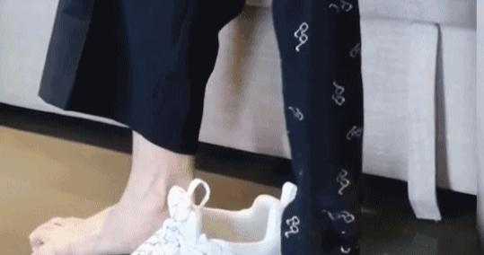 告别“香港脚”的喷雾，让你脚下留香，出门脱鞋不再尴尬