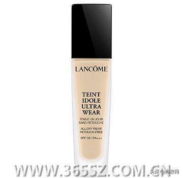 底妆还是有一些小细节要注意一下,忽视问题一定会带来更大的问题