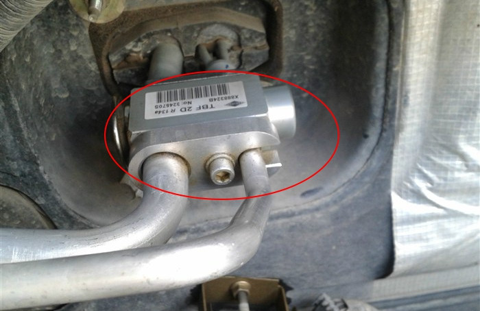 汽车空调不凉了应该检查什么,汽车空调不凉要怎么维修