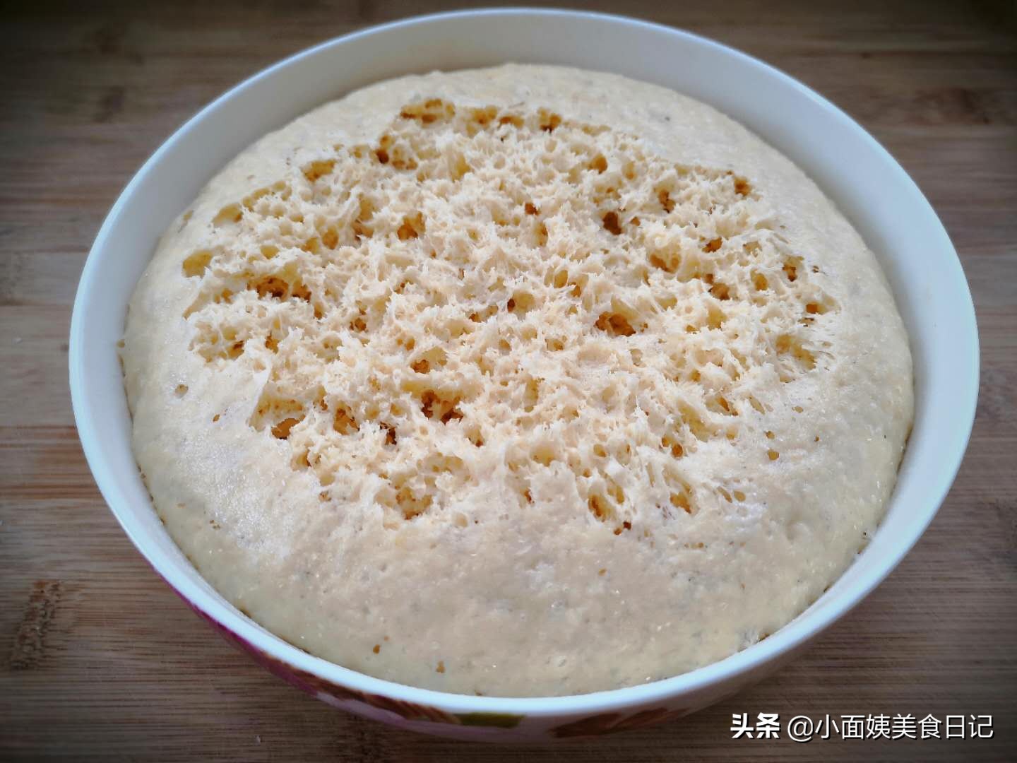 家庭炸油条不使用泡打粉怎么香酥,炸油条用小苏打不加泡打粉可以吗