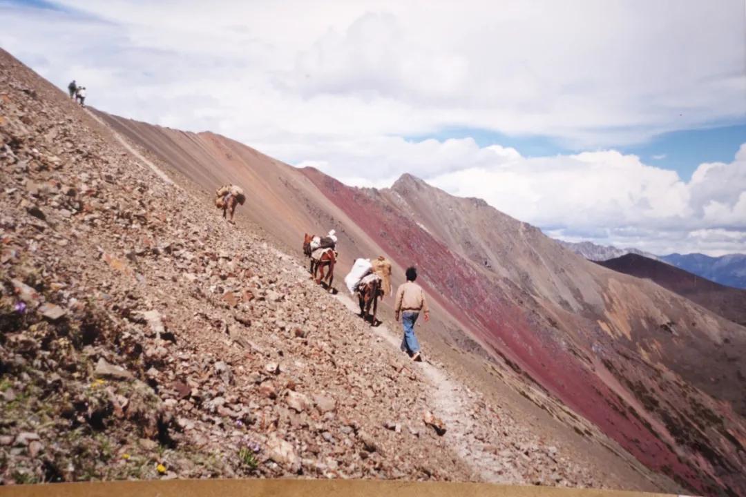 这座比《盗墓笔记》更危险的雪山，他守了35年