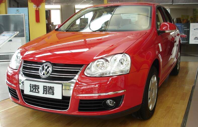 曾经的豪华品牌轿车,曾经的a级车vs现在的a级车