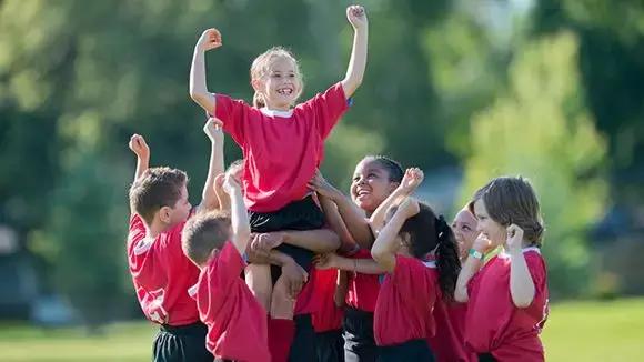 最能锻炼孩子协调性的体育运动,运动锻炼孩子意志