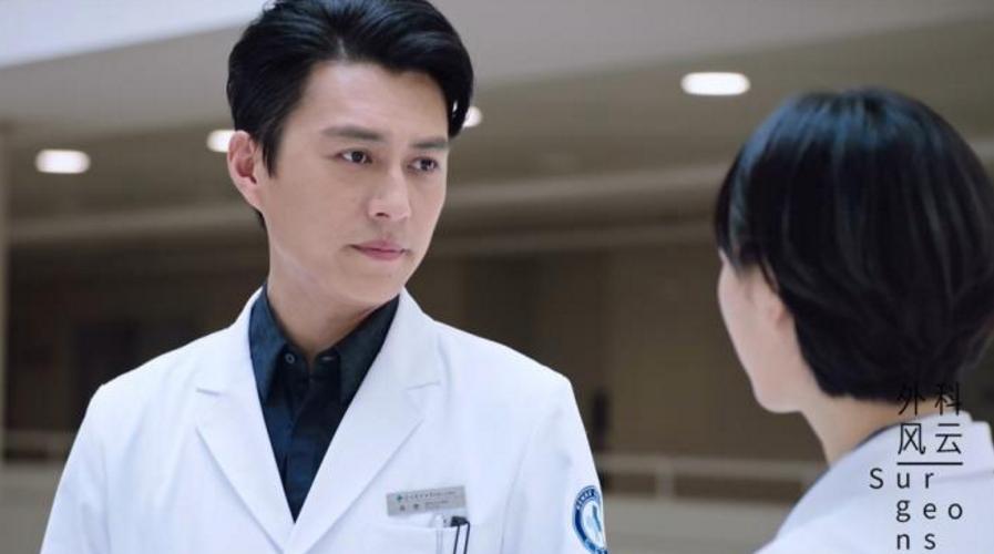 李佳桐结婚了吗,李佳42岁嫁给靳东的照片