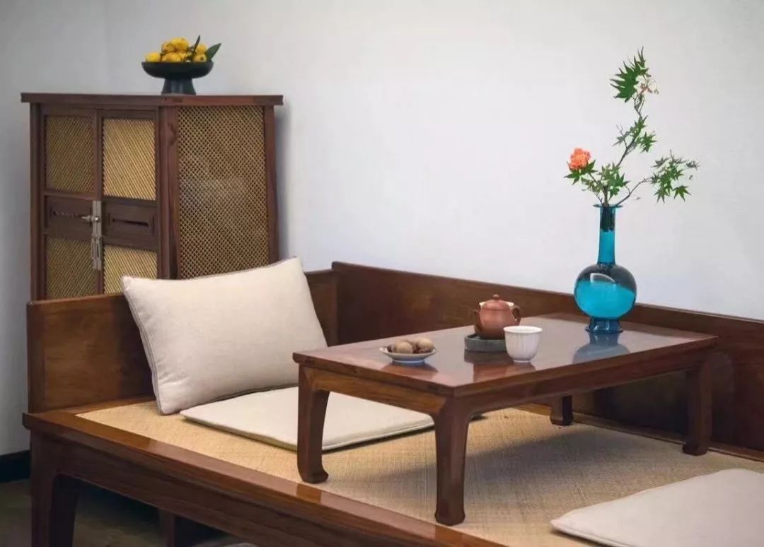 红木家具发出爆裂声怎么回事,红木家具发出怪声