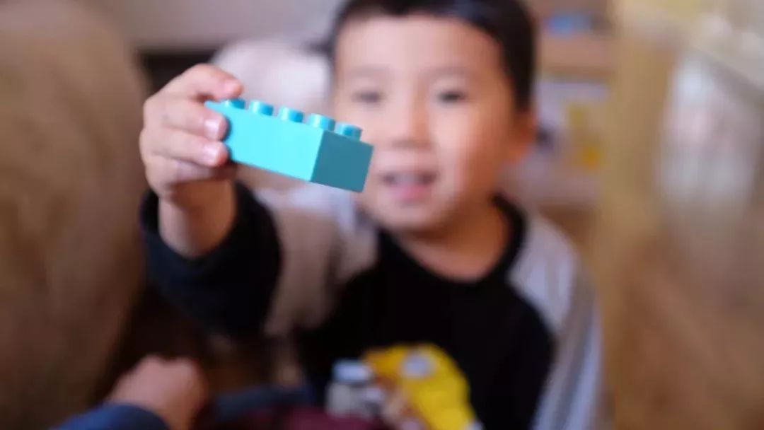 适合在家玩的亲子游戏12岁以上,11个适合宅家带娃的亲子游戏