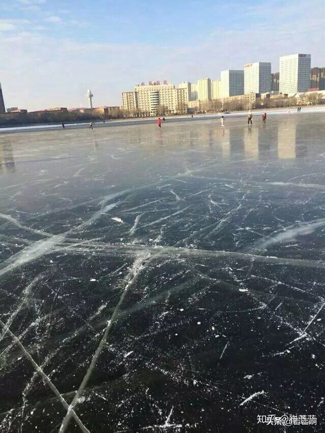在东北吃饭是一种什么体验,跟东北人吃饭是什么体验