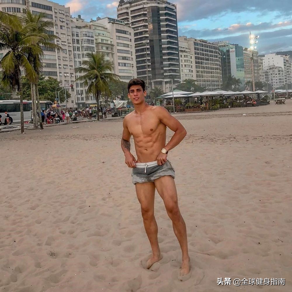 内马尔年轻男模,内马尔老妈照片