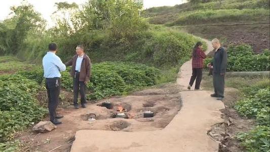 重庆地火村燃烧60年不熄灭,重庆地上冒火的村庄