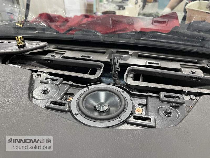 凯迪拉克xt5音响改装dj震撼效果,凯迪拉克xt5bose汽车音响