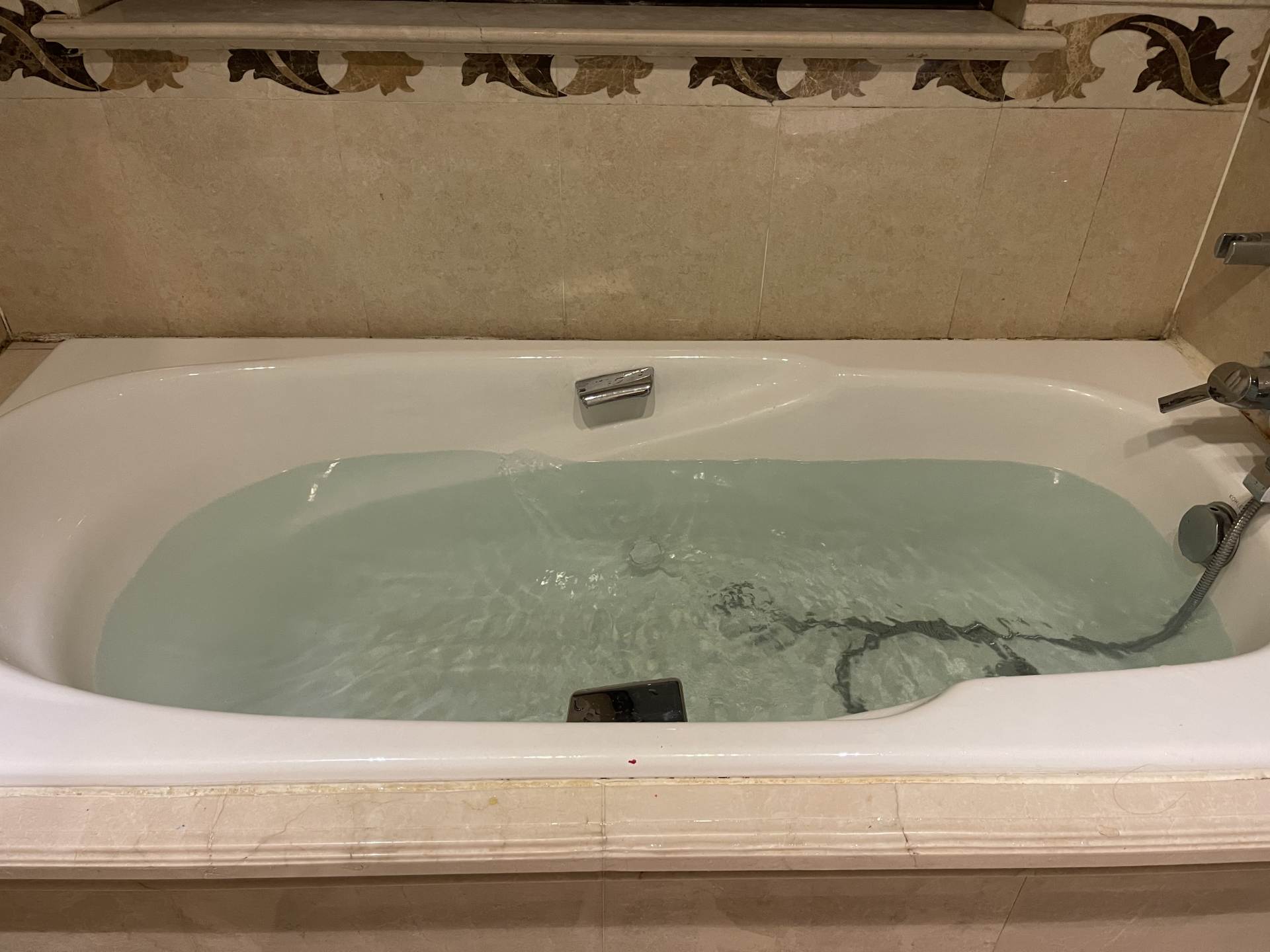 奥普浴霸和松下浴霸哪个质量好,松下浴霸和美的浴霸哪个好