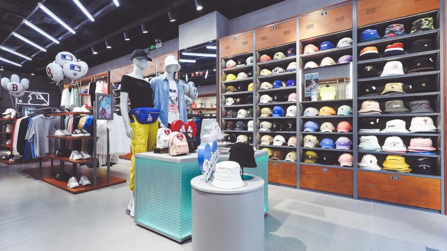 mlb四季坊店怎么样,mlb门店陈列穿搭