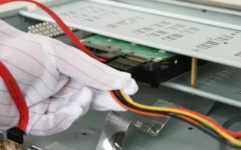 机械硬盘安装教程接线,主机硬盘接线安装教程图解