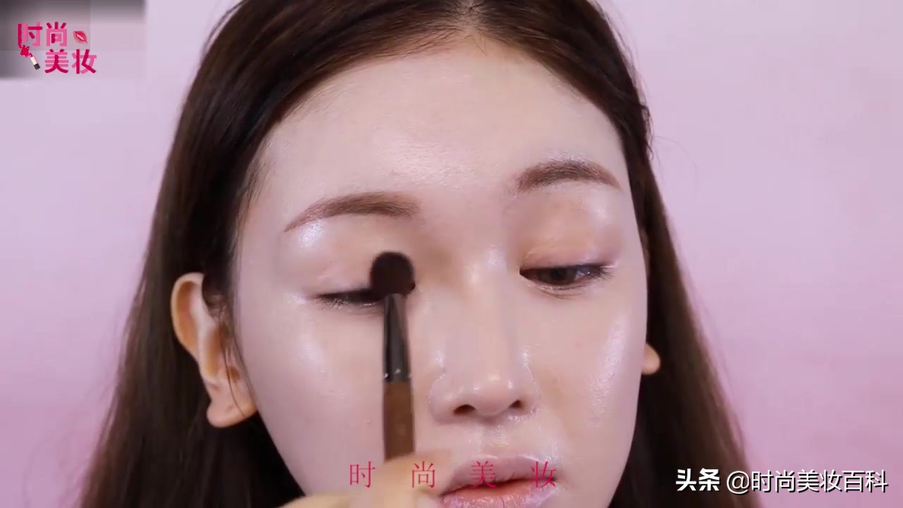 化妆教程日常妆精致黑眼圈很深,时尚化妆妆面造型