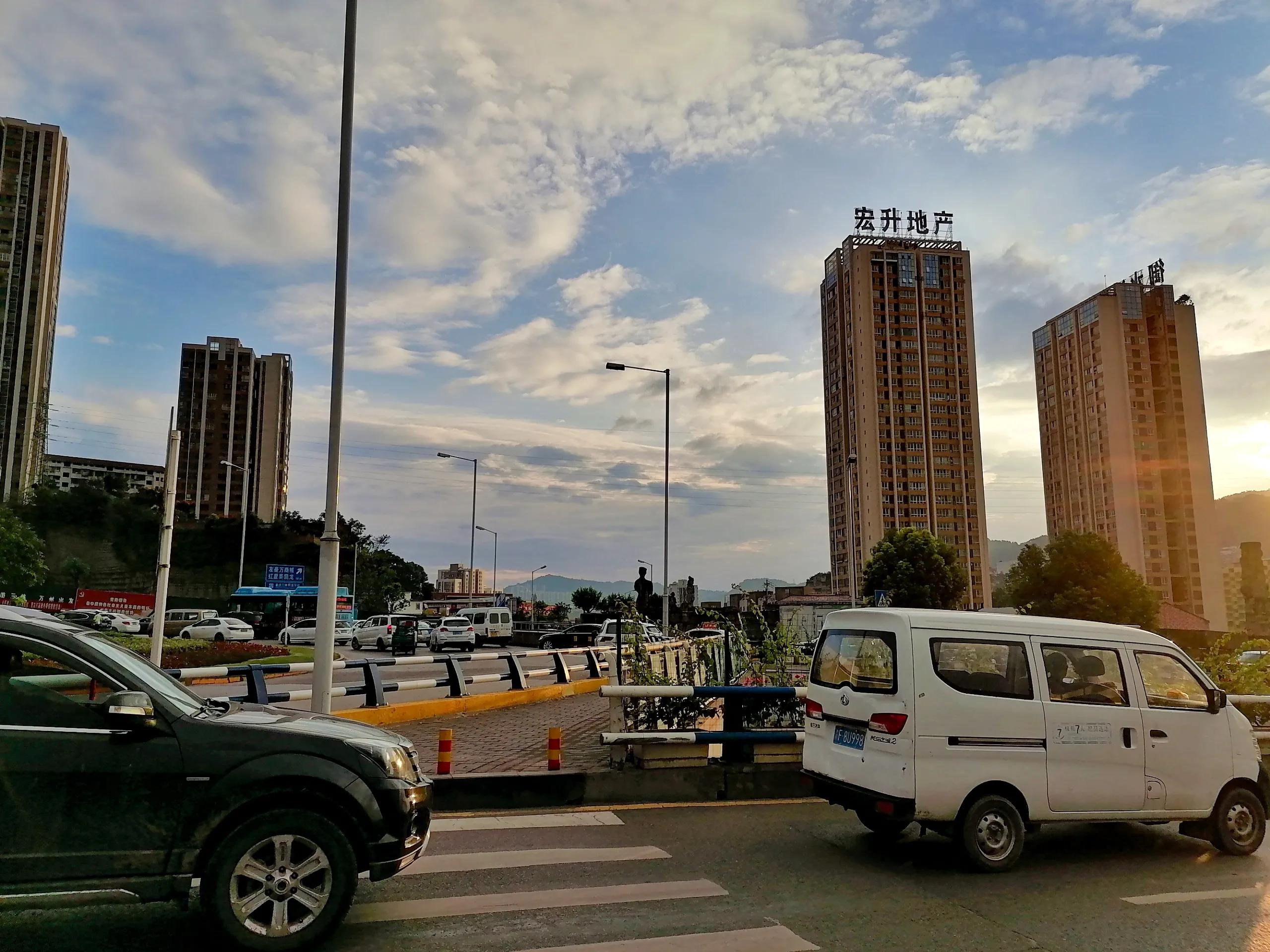 万州在重庆的实力如何？是最强吗？感觉很厉害的样子！