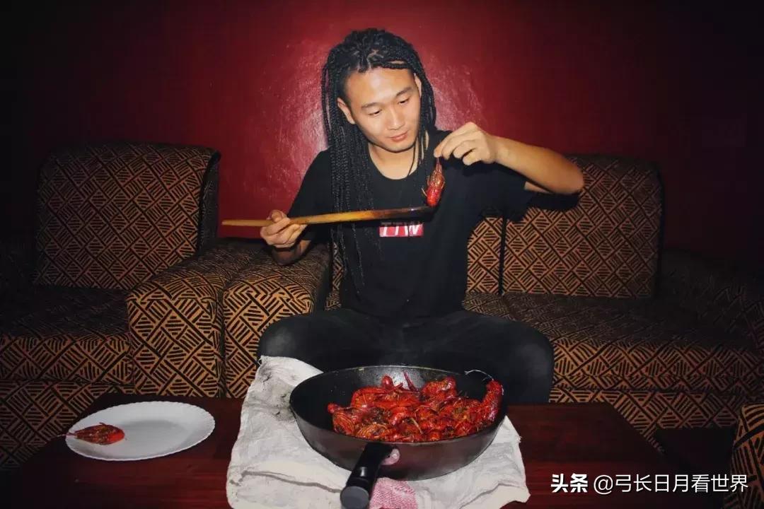 一年旅行20个国家,旅行中国一年大概要花费多少钱