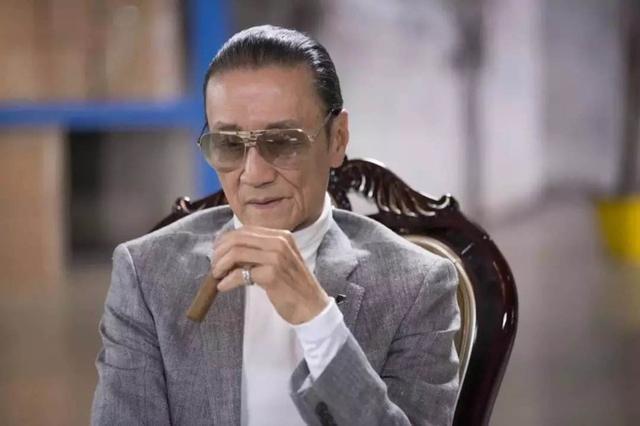 谢贤说洪金宝小胖尔冬升,谢贤年轻尔冬升