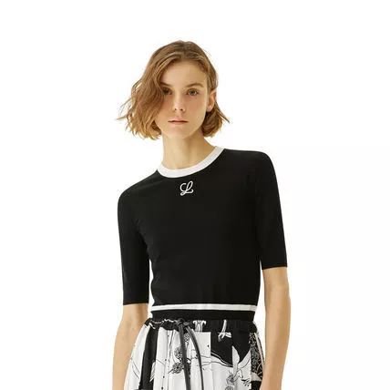 loewe衣服西班牙价格,loewe标志的衣服