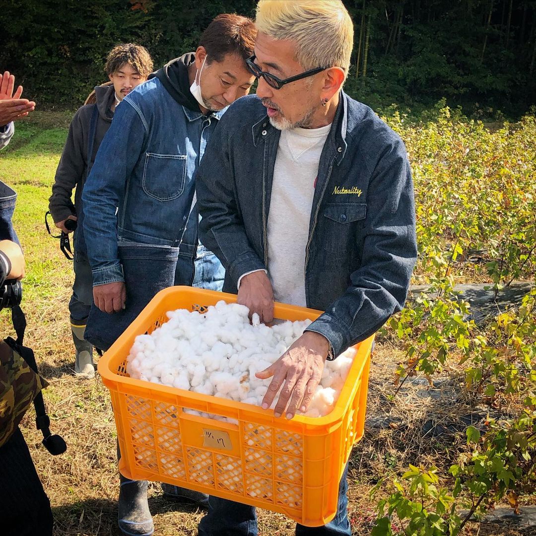 印象中野上彻是唯一一个用自己种的棉花做牛仔裤的“牛”人吧?