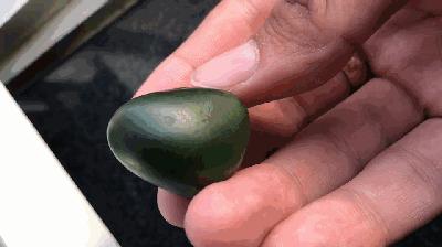 碧玉中顶级颜色是菠菜绿吗,顶级菠菜绿碧玉扳指