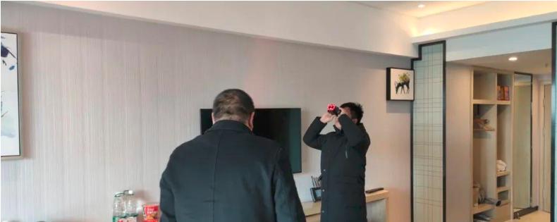 如何测试房间内有没有摄像头,怎么样发现宾馆房间摄像头