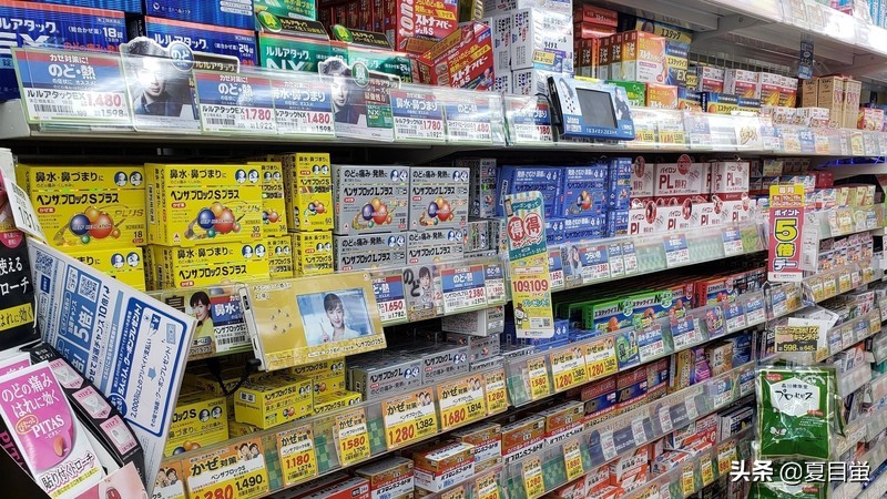 日本药妆店必买水乳,日本药妆店卖生活用品吗