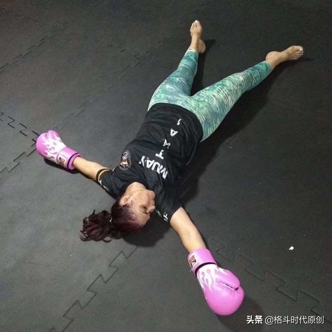 网友隔离在家怎么锻炼,疫情封闭在家如何求助物资