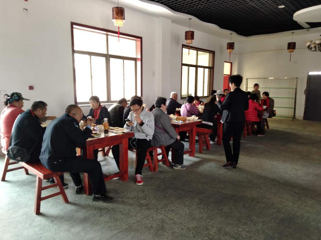 入住养老机构到底好不好？听听入住的老人们怎么说